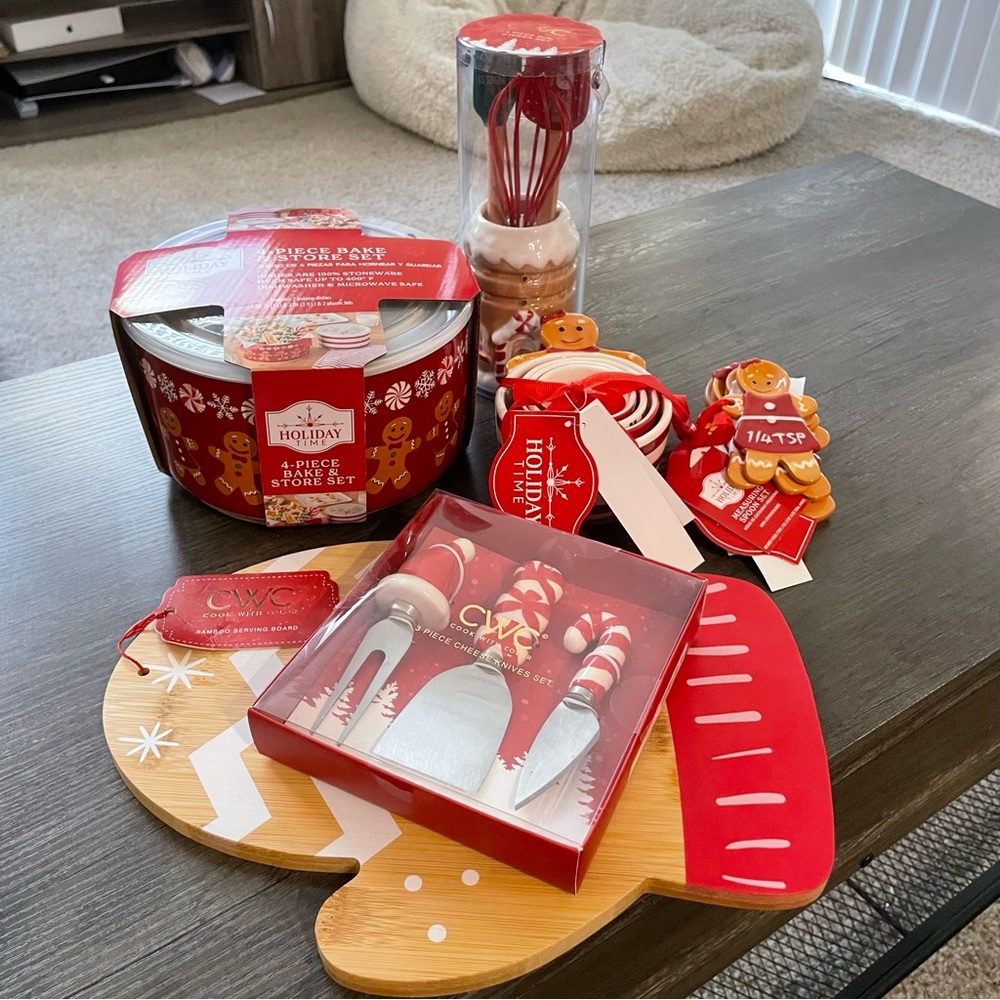 SOLD‼️♥️☃️ GINGER MAN BAKING & SERVING BOARD SET ☃️♥️